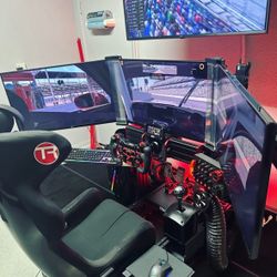 (2) 31.5 Inch LG 2560x1440 144HZ Gaming Monitors