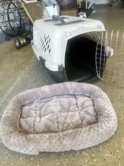 Small pet carrier