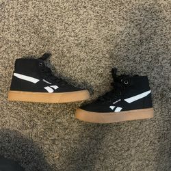 Black And White Reeboks Size 11c