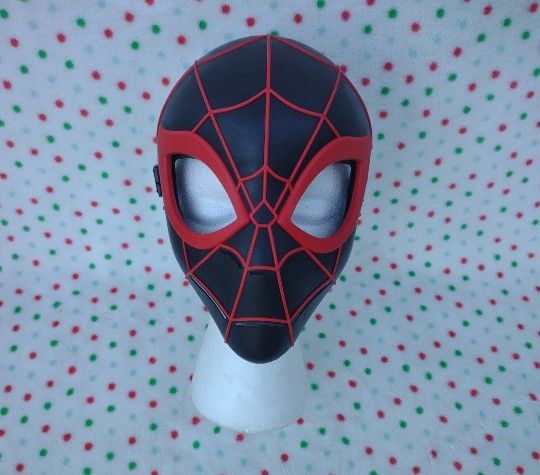 Marvel Hasbro 2018 Spiderman Miles Morales Play Costume Mask