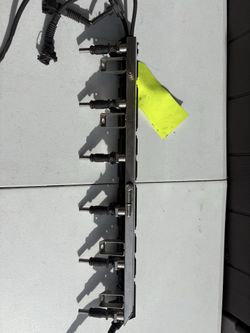06 BMW 325i Fuel Injectors