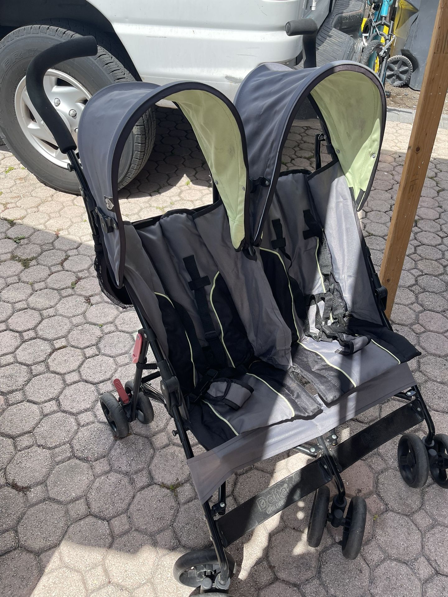 Delta Children Double Stroller Used But Good Condition $20 Firm On Price