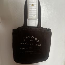 Marc Jacobs Tote Bag big logo handbag purse carry on overnight bag 