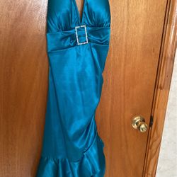 Vestido Size   D Adulto 5 $25.00 Se Uso Una Vez