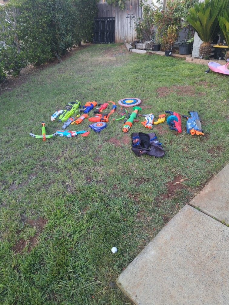 Nerf Guns 