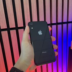 iPhone XR - Unlocked - 64GB - No Face ID