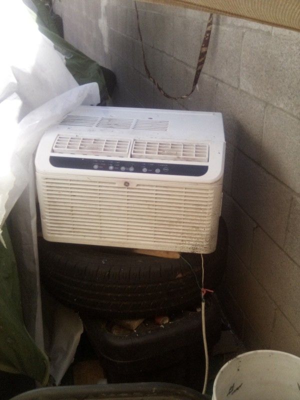 GE 8000 Btu Window Air Conditioner