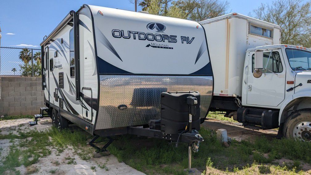 2018 Outdoors RV CREEKSIDE 21RBS for Sale in Mesa, AZ - OfferUp