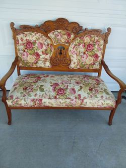 Antique Victorian Carved Wood Settee Loveseat