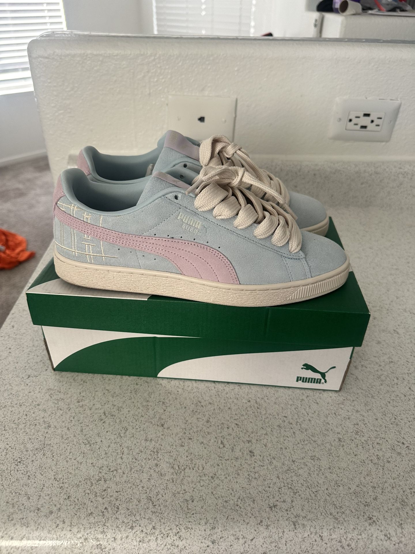 pumas size 9.5