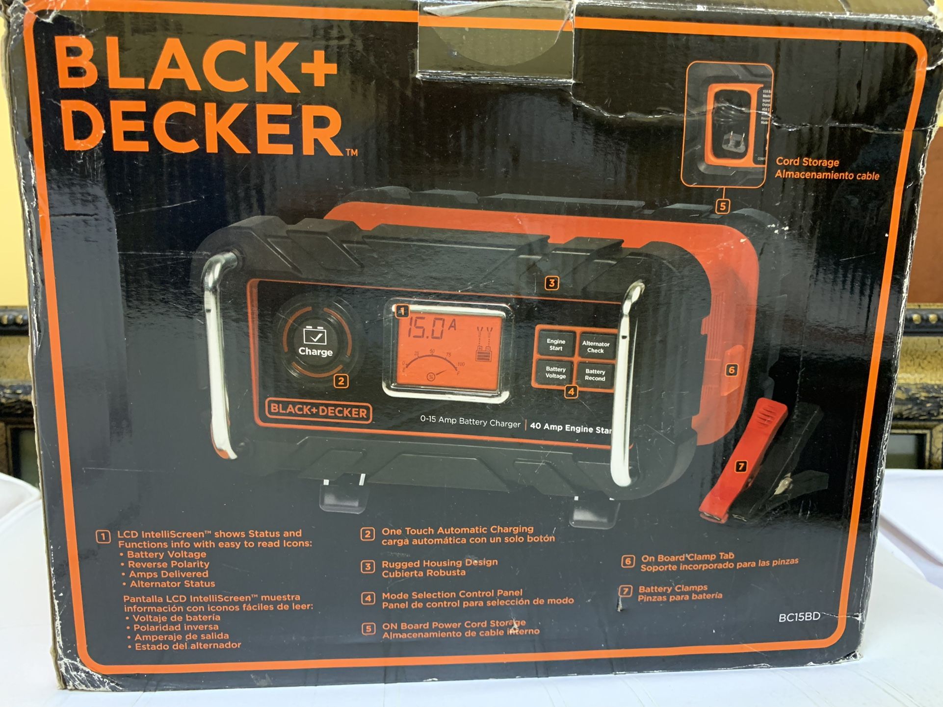 BLACK+DECKER BC15BD Fully Automatic 15 Amp 12V Bench Battery Charger/Maintainer
