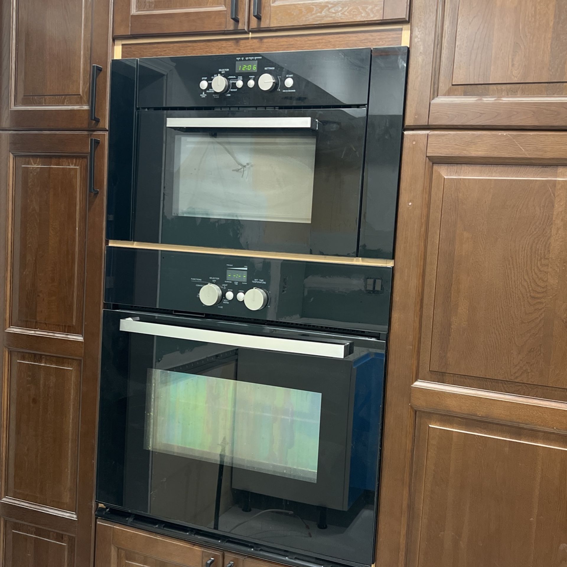 Oven microwave combo
