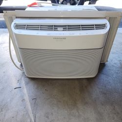 Frigidaire 6,000 BTU Window Air Conditioner With WiFi 