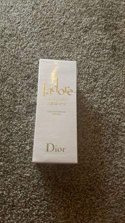 Dior perfume