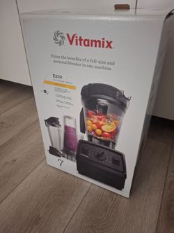 Vitamix E320 Explorian Blender Black