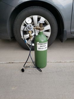 CO2 Tank And Regulator ..