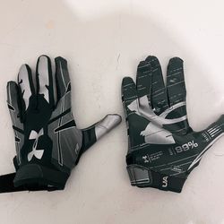 Under Armour F8 Football Gloves 