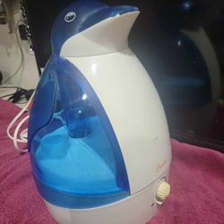 PENGUIN COOL MIST HUMIDIFIER