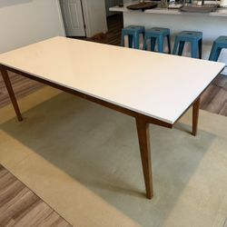 West Elm White Lacquer Dining Table And Chairs
