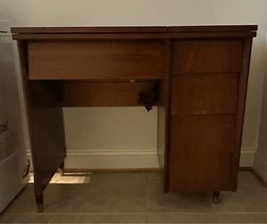 Sewing table