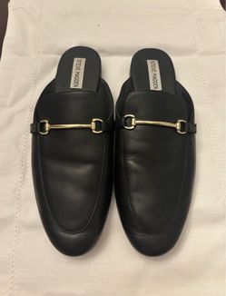 Steve Madden Woman’s Black Leather Mule Flats Size 10M