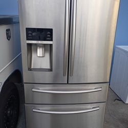 Samsung Refrigerador Cuatro Puertas En Buenas Condiciones