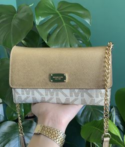 Michael Kors Crossbody Purse x Clutch