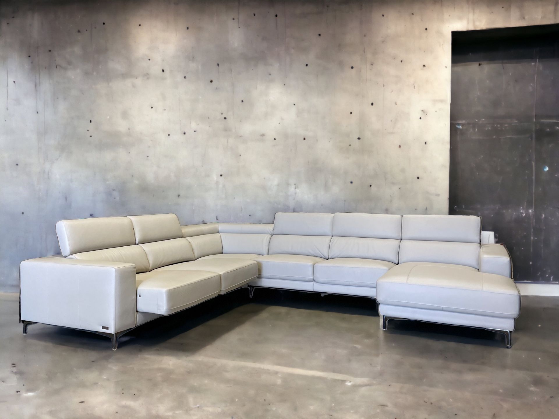 WAREHOUSE CLEARANCE | Claudius Leather 4pc Sectional with Power Seats and Adjustable Headrest