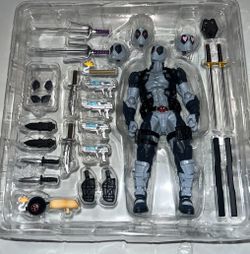 Revoltech Deadpool No Box
