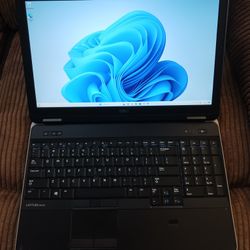 Dell Latitude 15.6" Laptop Intel Core i7-4800MQ 8 GB RAM 128 GB SSD 1080P LCD DVDRW ATI Radeon Graphics Wi-Fi Wireless Windows 11 Professional 