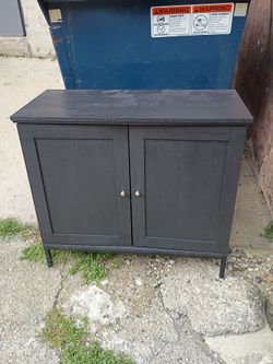 Cabinet stand