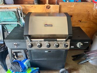 Brinkmann Gas Grill with Side Burner