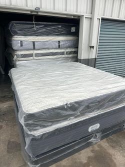 King size mattress and box spring