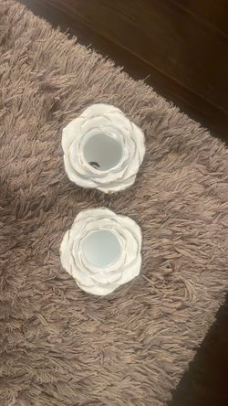 White and Gold Flower Candle Holders Set of 2