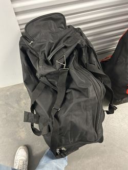 Duffle With Wheels 