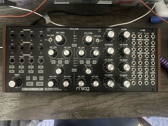Moog Subharmonicon