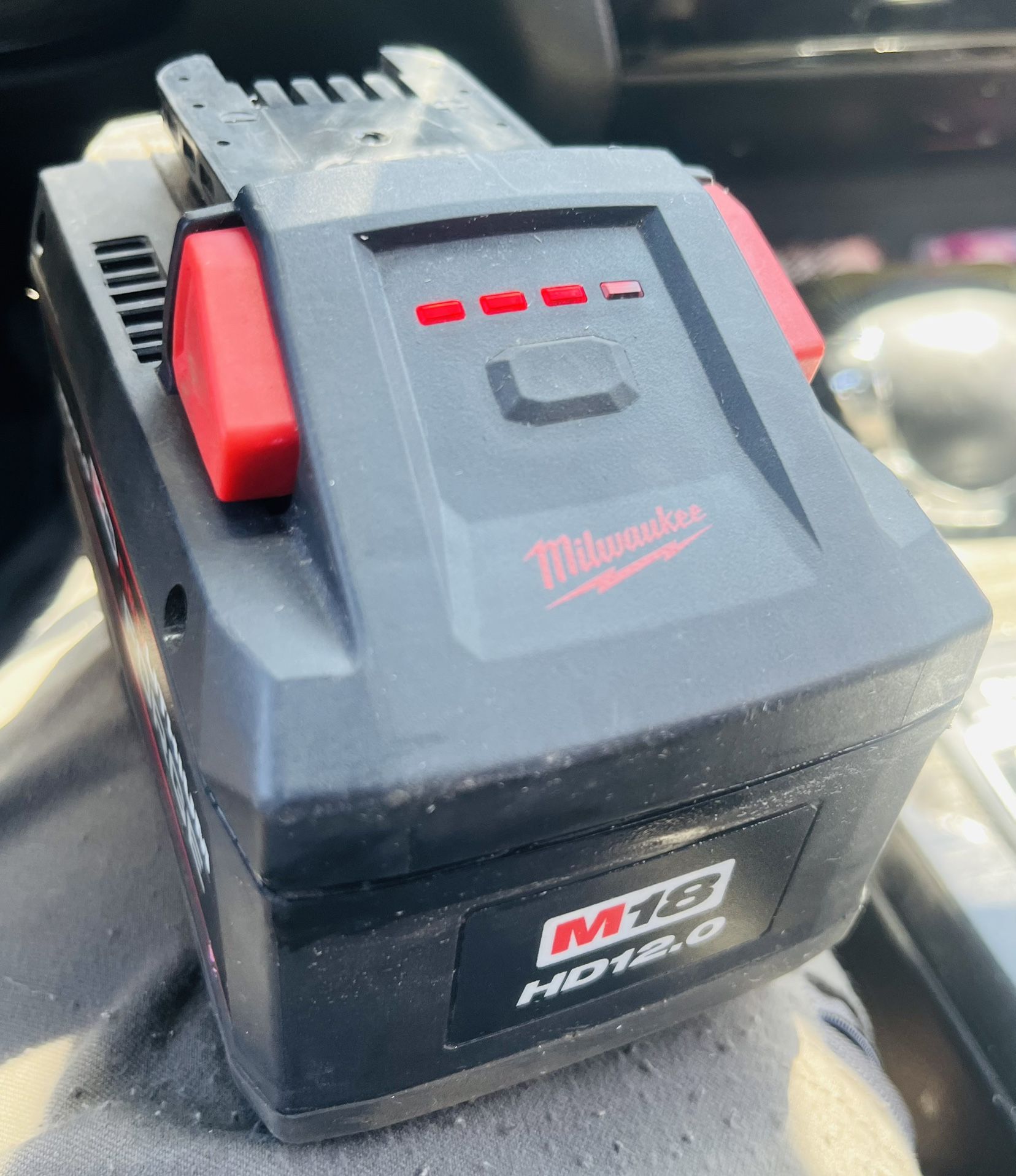 Milwaukee Forge M18 HD 12.0 Battery
