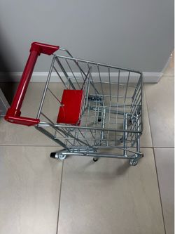 Melissa and Doug children’s metal play grocery shopping cart