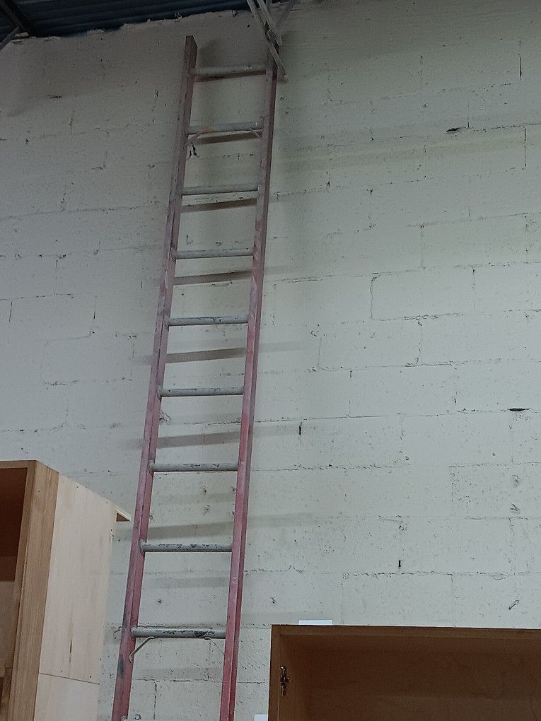 32 Ft Extention Ladder