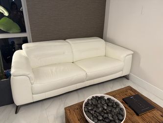 Modern White Sofa with Adjustable Headrests – El Dorado Furniture