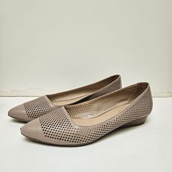 7.5 Franco Sarto Leather Flats 