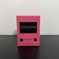 Valentino Donna born in Roma intense-3.4fl oz (100ml)