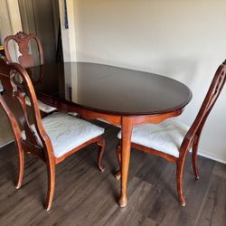 Wooden Dinning Table 