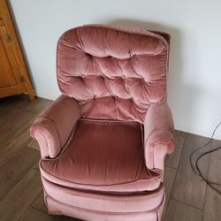 Vintage Pink Chair (Keyword Sofa Recliner)