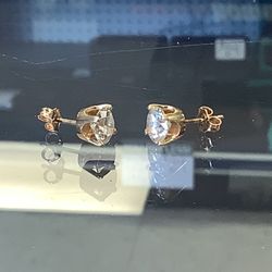 1 Gram 14K Diamond Stud Earrings