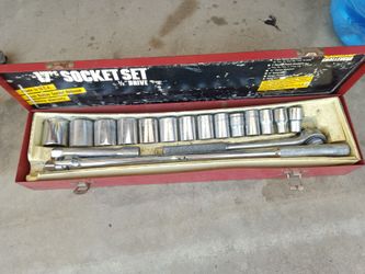 Vintage Challenger 17-piece socket set