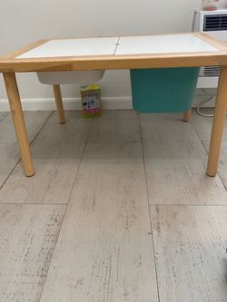 Kids table
