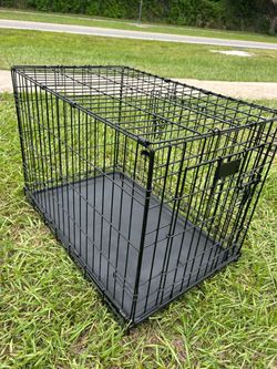 Medium Dog Crate 30x22 The cage is in very good condition