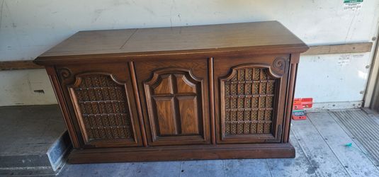 Magnavox Console Stereo