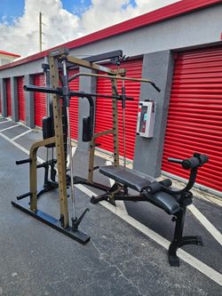 Sturdy Fitness - Gain muscles. Increase muss muscles, Smith Machine with Adjustable Bench.
Versatile Nautilus home gym has an integrated Smith Machin